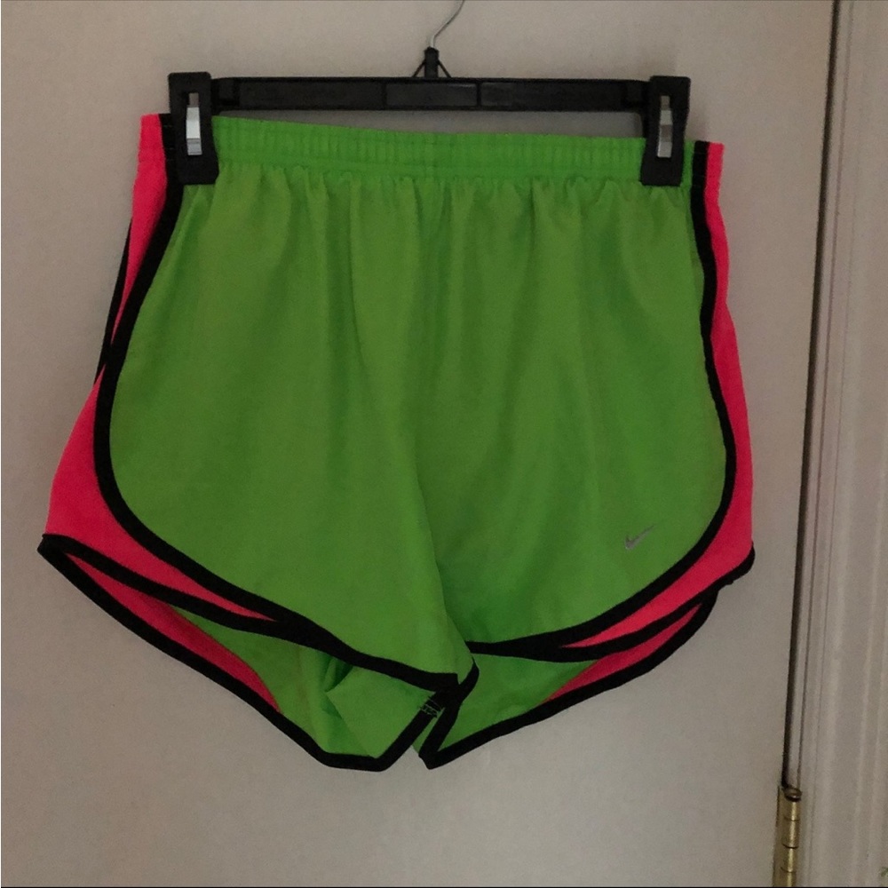 Nike dri - fit women’s Athletic Shorts size medium